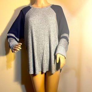 Great condition AMERICAN EAGLE women’s sweater